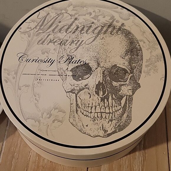 POTTERY BARN Curiosity Plates Midnight Dreary Appetizer SET of  3  6 1/2” - Picture 5 of 11